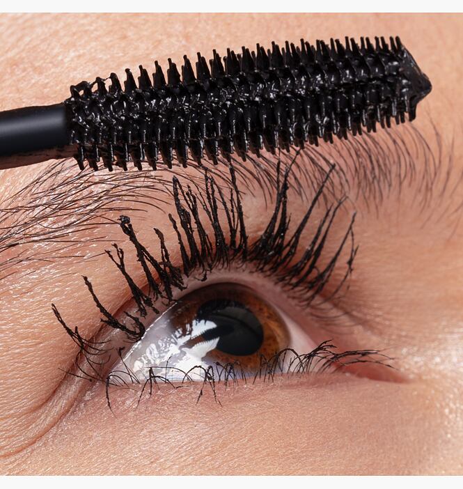 Silikonový kartáček pro OMG efekt natočených řas a objem