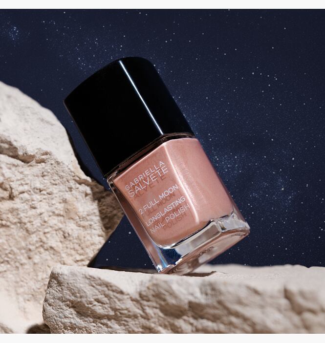 Dlouhotrvající lak na nehty od Gabrielly Salvete v odstínu Full Moon