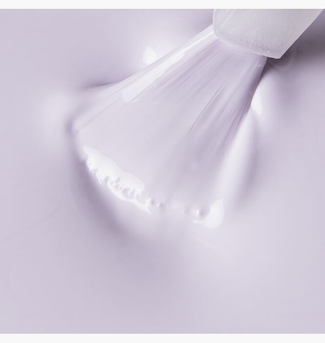 UV/LED lak GeLove v odstínu Innocent.