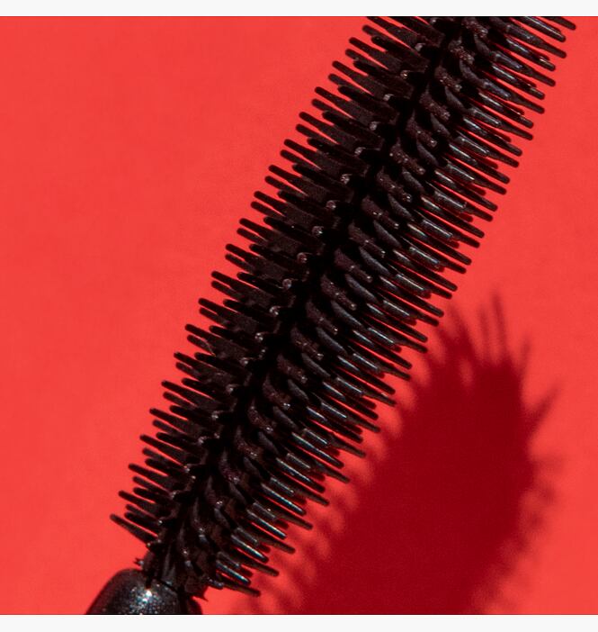 Silikonový kartáček pro OMG efekt natočených řas a objem