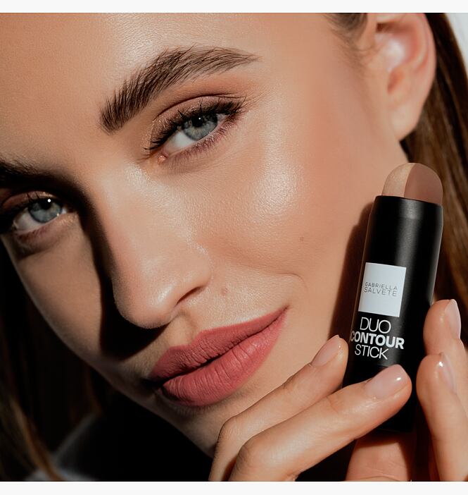 Duo Contour Stick s highlighterem
