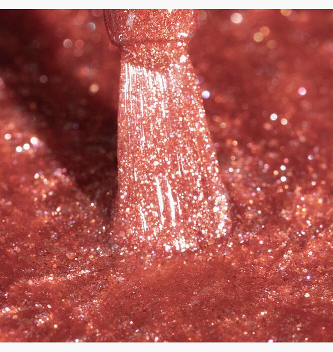 Dlouhotrvající lak na nehty od Gabrielly Salvete v odstínu Eclipse