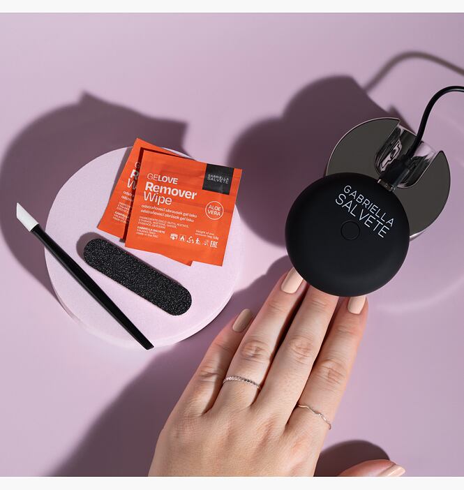 GeLove cestovní UV/LED lampa s příslušenstvím od Gabrielly Salvete