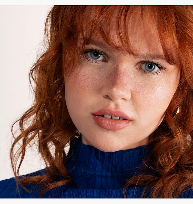 Rtěnka Say It! Shine v odstínu 02 Calmly